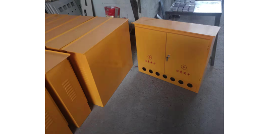 知名高低压配电箱制造厂家及其控制按钮技术解析