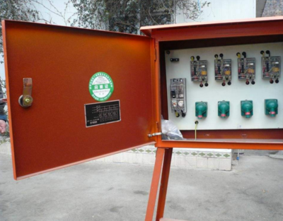 建筑工地临时用电开关箱离地高度与配电箱安装规范